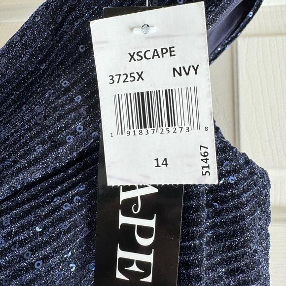 Navy evening gown with back zipper. Material has some stretch to it. - Picture 3 of 4